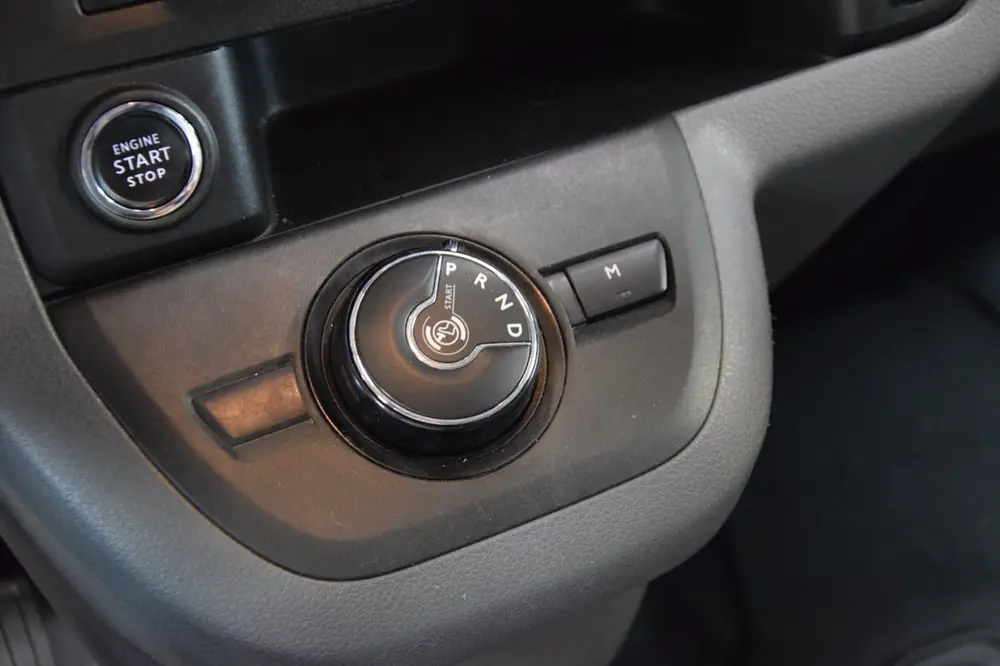 Peugeot Expert 2.0 BlueHDI 180 Compact Urban Aut. uit 2020, foto 9