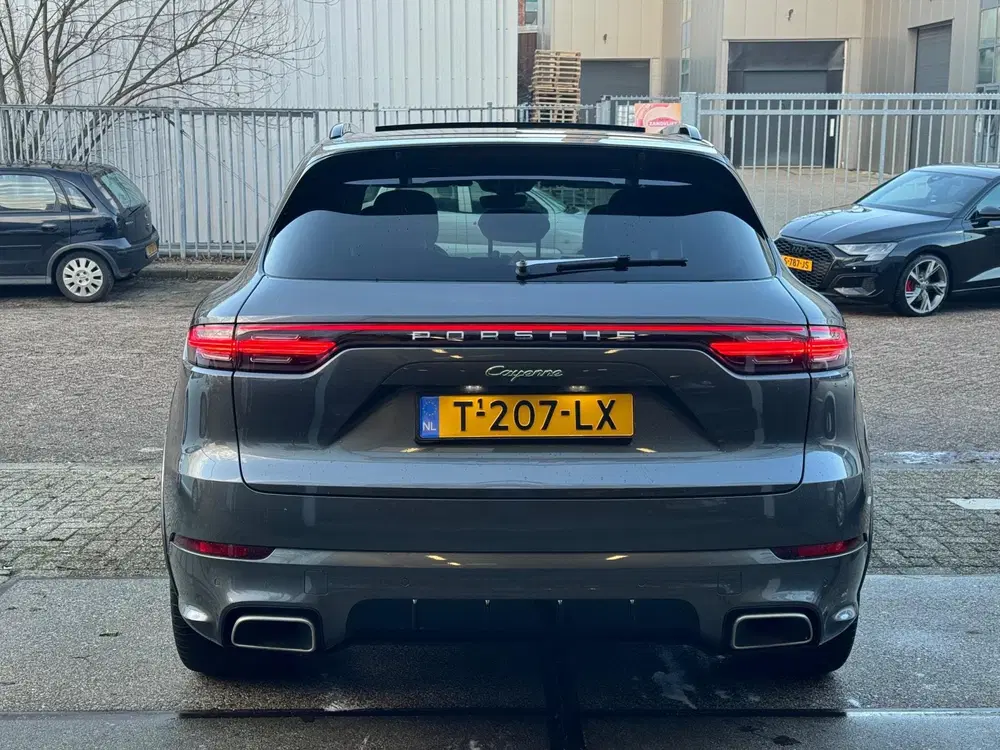 Porsche Cayenne 3.0 E-HYBRID uit 2021, foto 10
