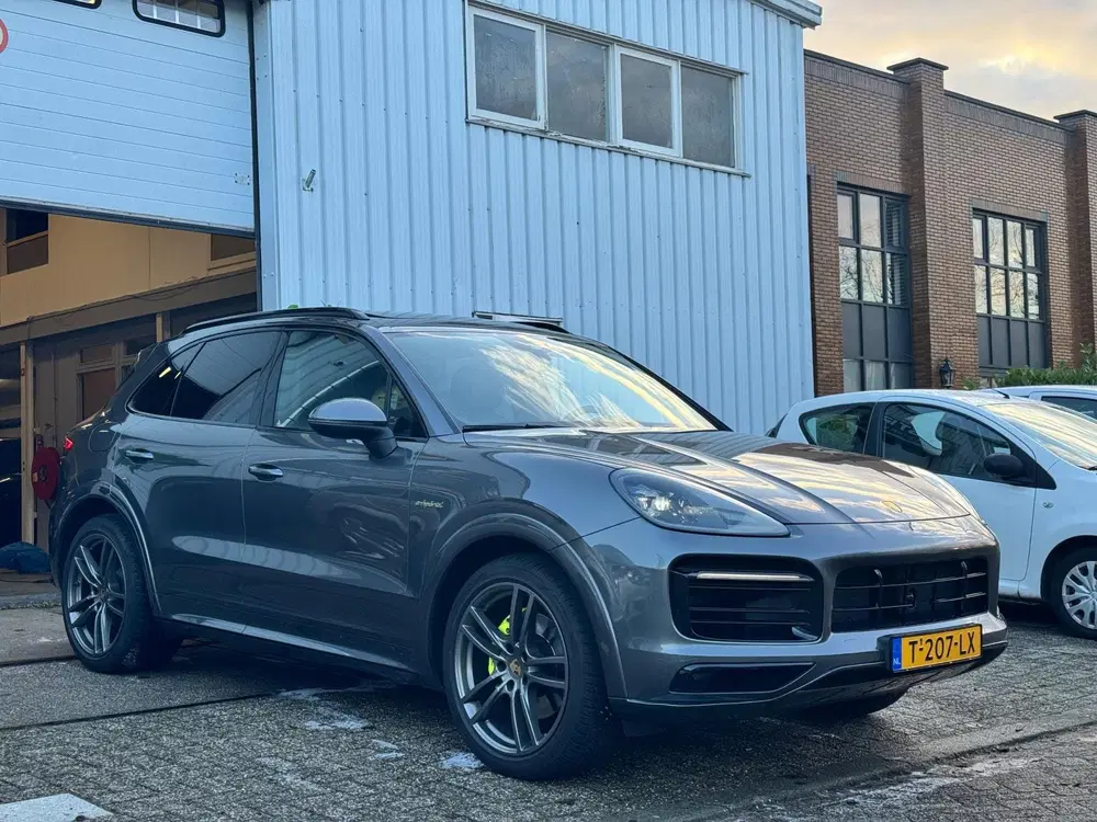 Porsche Cayenne 3.0 E-HYBRID uit 2021, foto 8