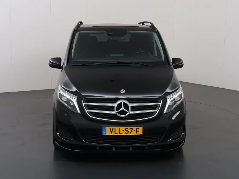 Mercedes-Benz V-Klasse 220d uit 2019, foto 3