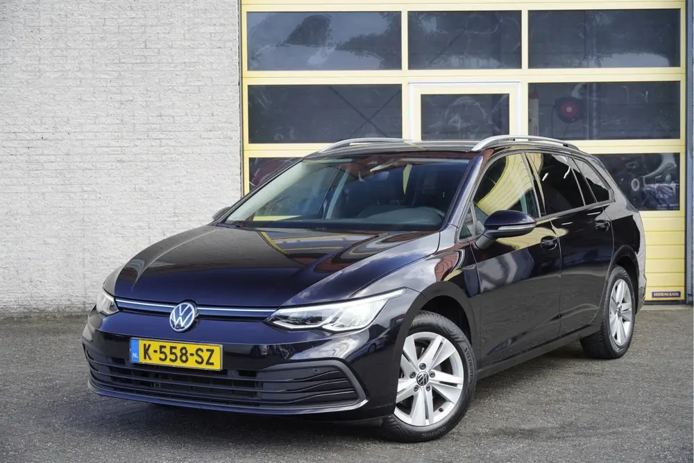 Volkswagen Golf Variant 1.0 TSI Life BJ2021 Lmv 16" | Led V+ uit 2021