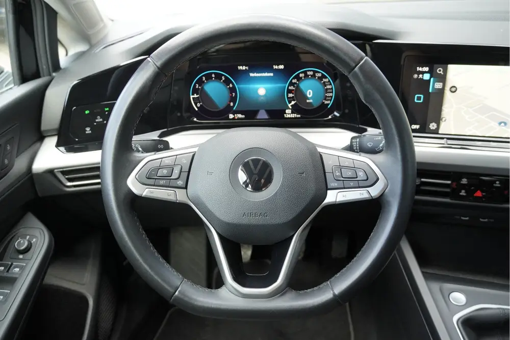 Volkswagen Golf Variant 1.0 TSI Life BJ2021 Lmv 16" | Led V+ uit 2021, foto 19