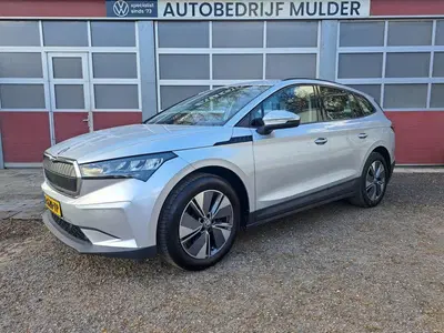 Skoda Enyaq iV 60 180 Pk Business Edition Stoelverwarm uit 2021