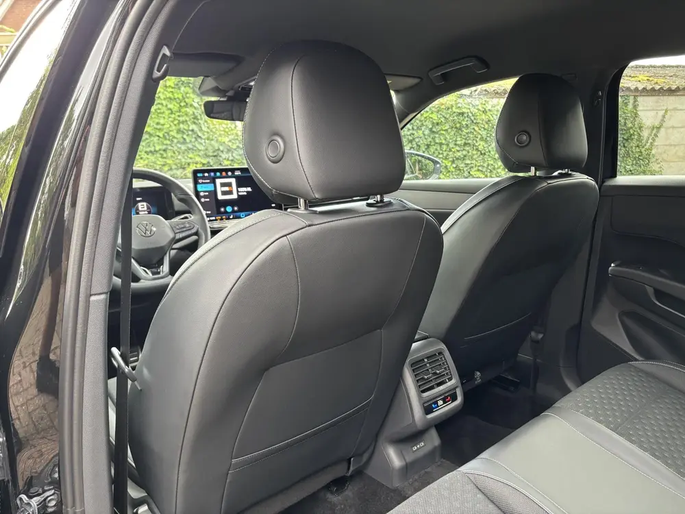 Volkswagen T-Roc 1.5 eTSI DSG R-Line|360 Camera|Head Up|Acc| uit 2026, foto 20