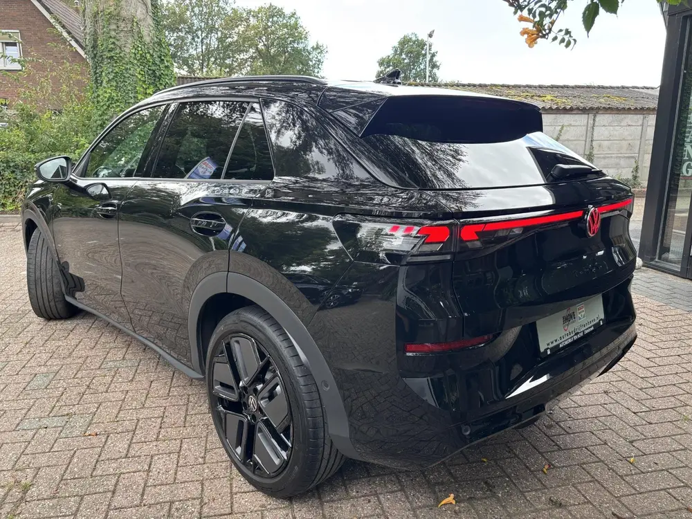 Volkswagen T-Roc 1.5 eTSI DSG R-Line|360 Camera|Head Up|Acc| uit 2026, foto 4