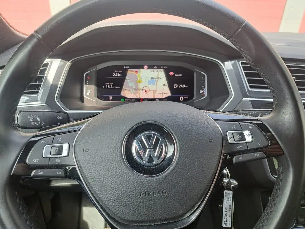Volkswagen TIGUAN 1.5 TSI 150 Pk ACT R-Line Highline Panodak uit 2019, foto 11