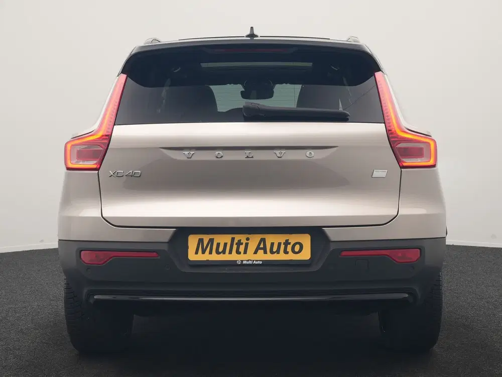 Volvo XC40 Recharge Ultimate 69 kWh 232pk Dealer O.H. uit 2023, foto 18