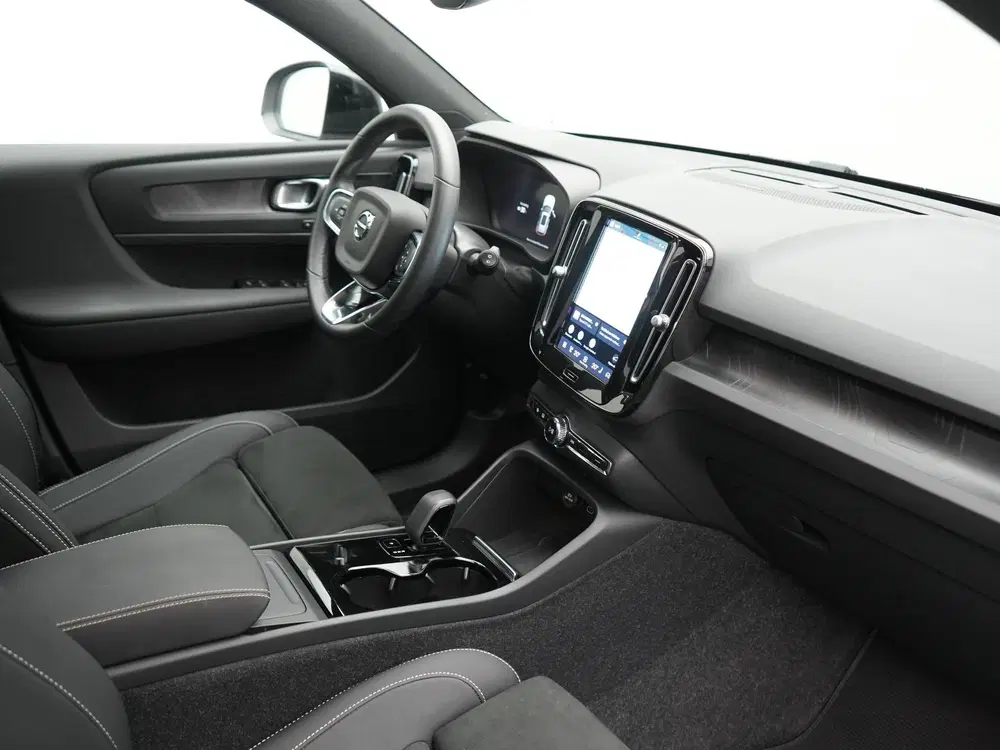 Volvo XC40 Recharge Ultimate 69 kWh 232pk Dealer O.H. uit 2023, foto 4