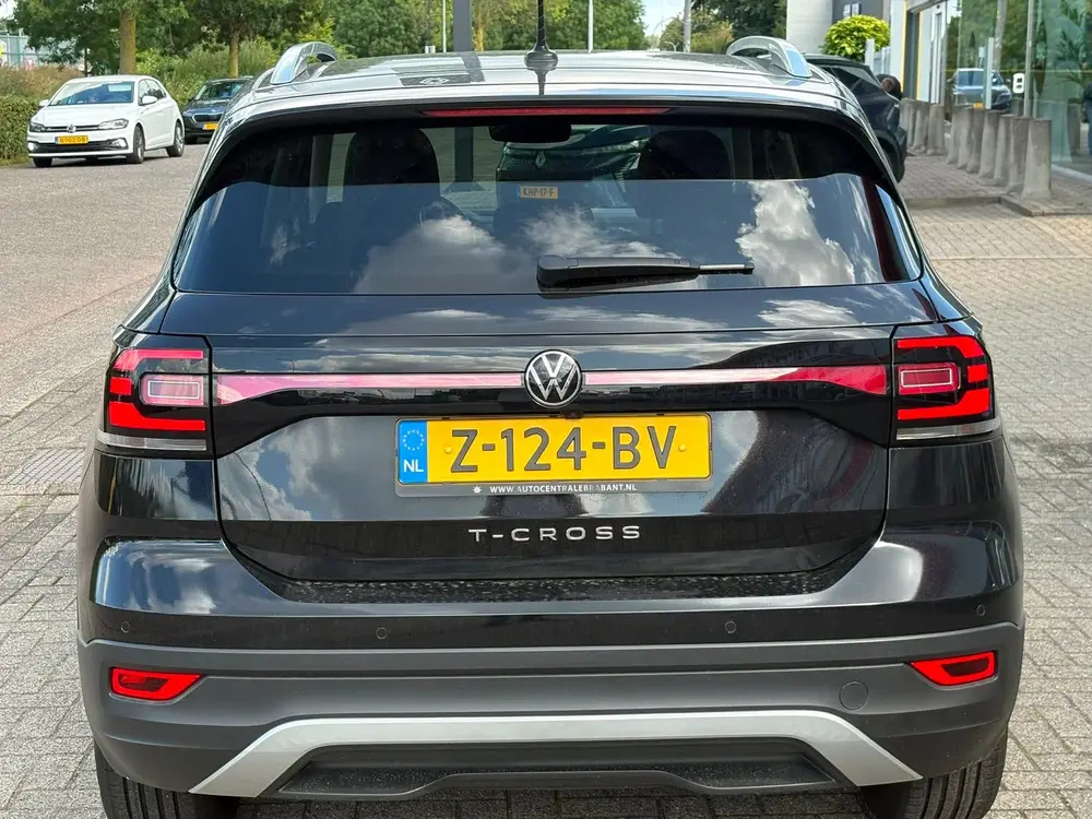 Volkswagen T-Cross 1.5 TSI 150pk 7-DSG 2022 Zwart uit 2022, foto 4