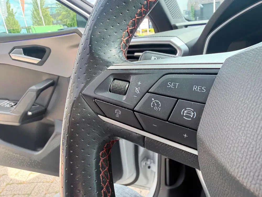 SEAT Leon 1.5 eTSI FR VOL OPTIES NAP PANO CARPLAY NI uit 2021, foto 14