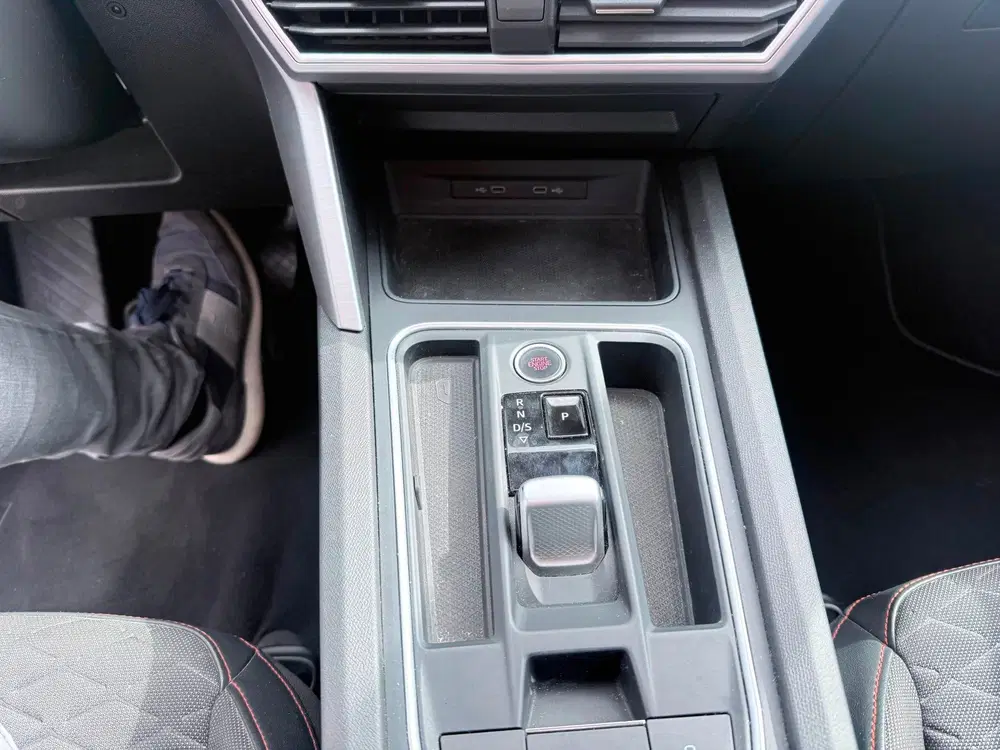 SEAT Leon 1.5 eTSI FR VOL OPTIES NAP PANO CARPLAY NI uit 2021, foto 18