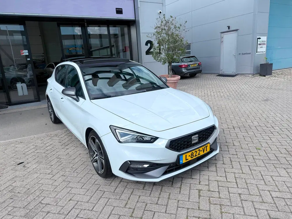 SEAT Leon 1.5 eTSI FR VOL OPTIES NAP PANO CARPLAY NI uit 2021, foto 3