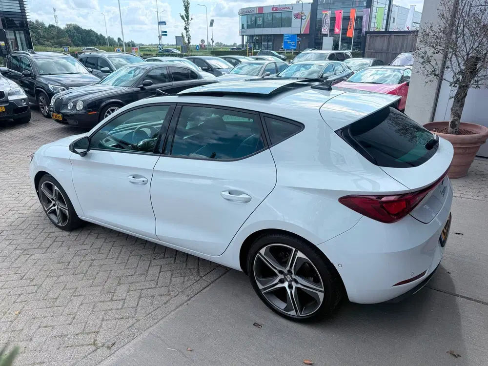 SEAT Leon 1.5 eTSI FR VOL OPTIES NAP PANO CARPLAY NI uit 2021, foto 6