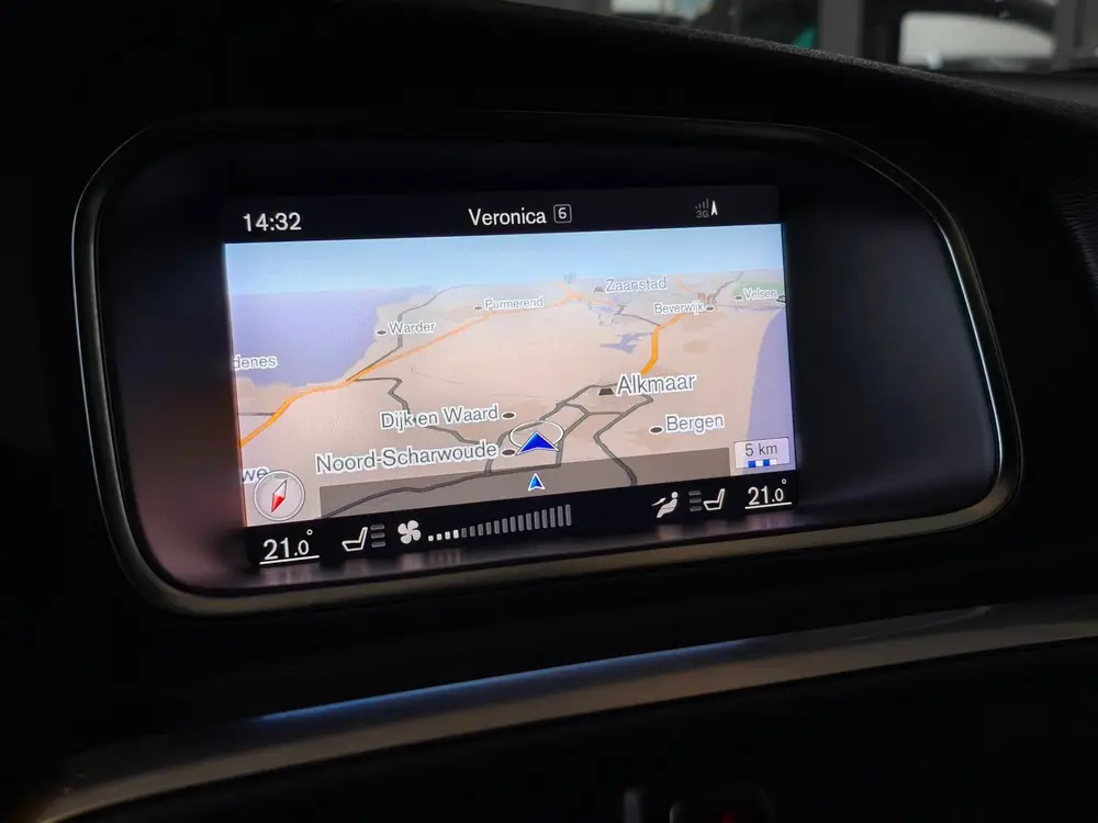 Volvo V40 1.5 T3 Automaat R-Design Harman Kardon uit 2019, foto 19