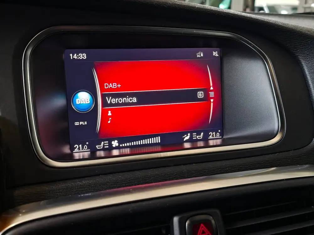 Volvo V40 1.5 T3 Automaat R-Design Harman Kardon uit 2019, foto 20