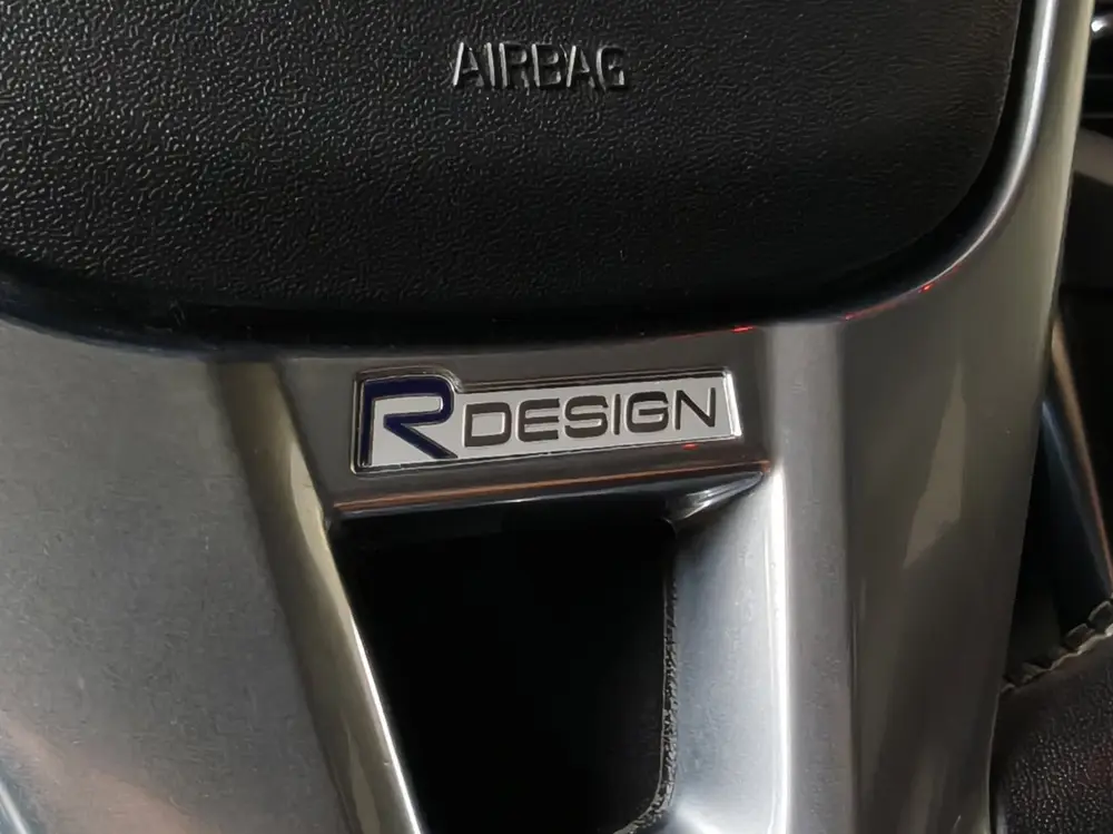 Volvo V40 1.5 T3 Automaat R-Design Harman Kardon uit 2019, foto 3