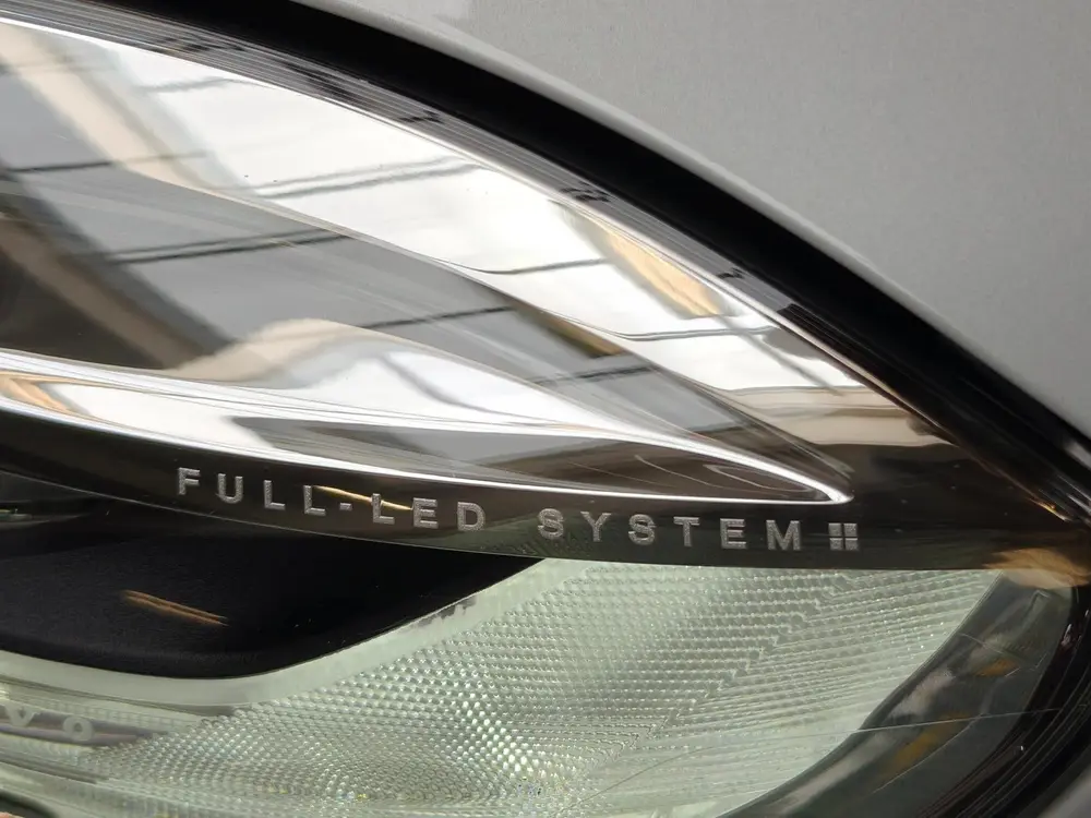 Volvo V40 1.5 T3 Automaat R-Design Harman Kardon uit 2019, foto 5