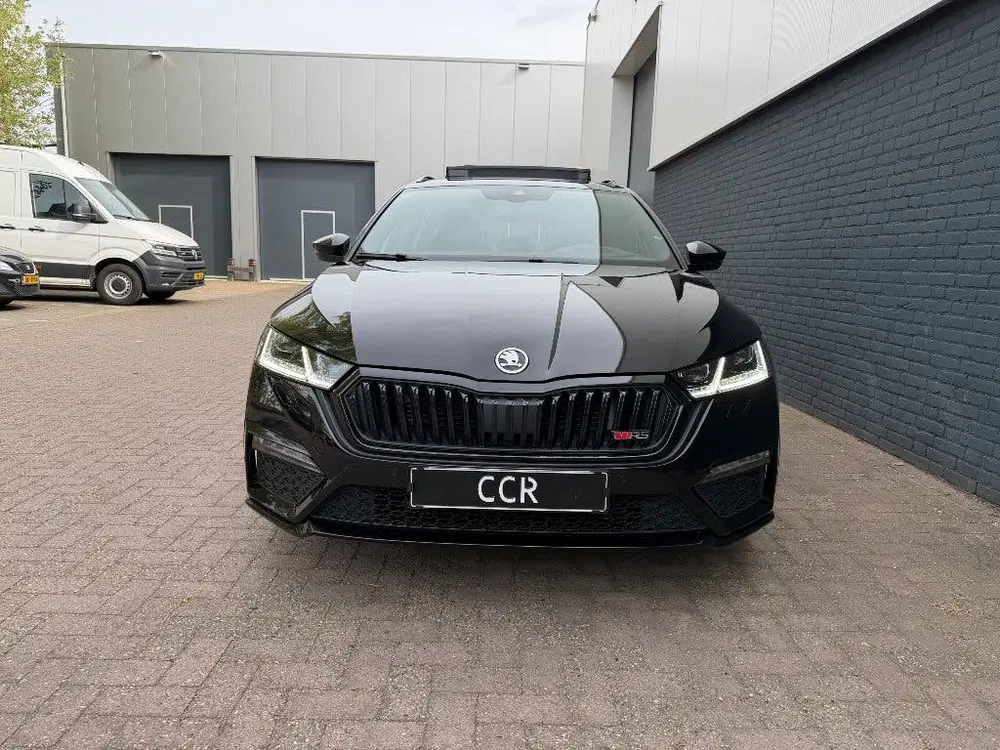 Skoda Octavia RS Combi 2.0 TSI DSG 245PK PANO HUD KEYLES uit 2021, foto 5