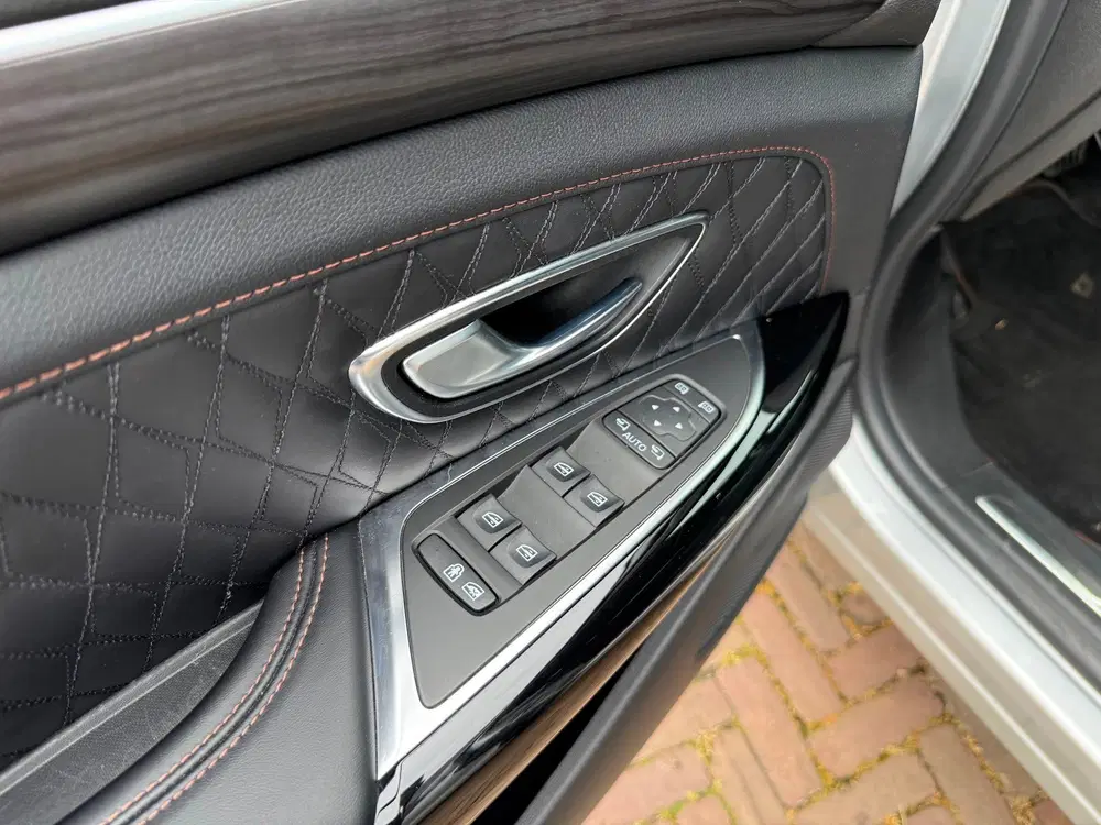 Renault Espace 1.8 TCe Initiale Paris 7p. uit 2021, foto 15