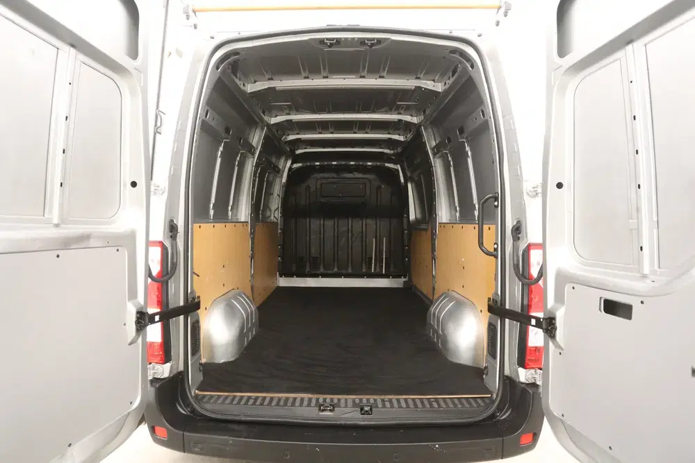 Opel Movano 2.3 Turbo L2H2 uit 2020, foto 3