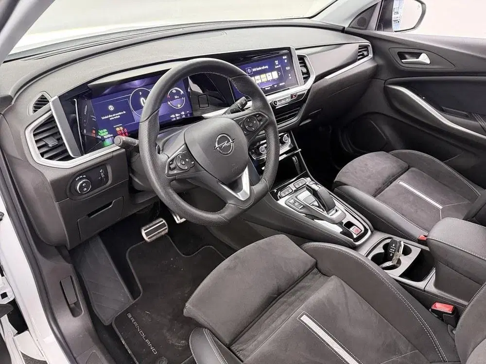 Opel Grandland 1.6 Turbo Plug-In Hybrid 4x4 GSe 300pk 360 uit 2023, foto 3