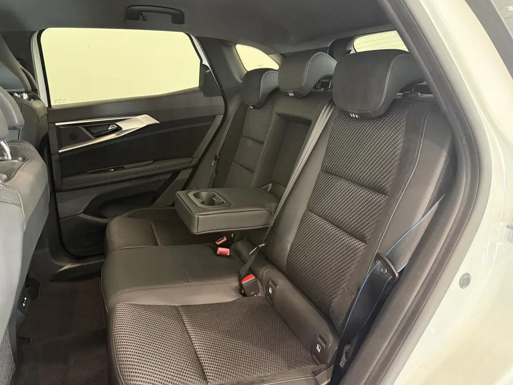 Renault Austral 1.2 E-Tech Full Hybrid 200 Esprit Alpine uit 2025, foto 8