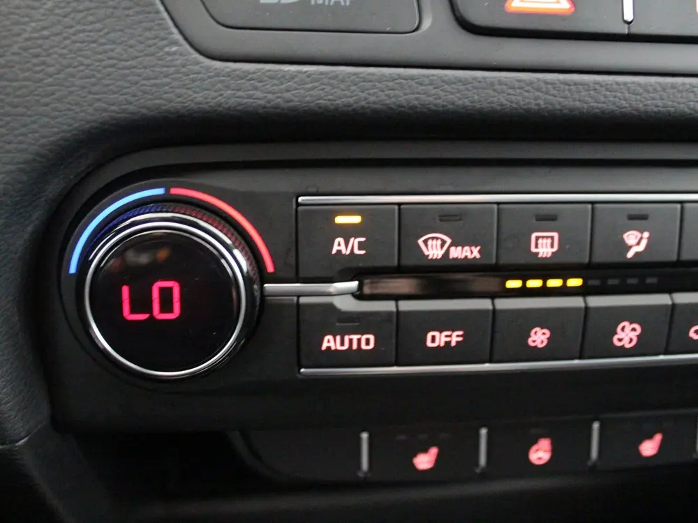 Kia Ceed 1.0 T-GDi DynamicPlusLine (bj 2019) uit 2019, foto 13