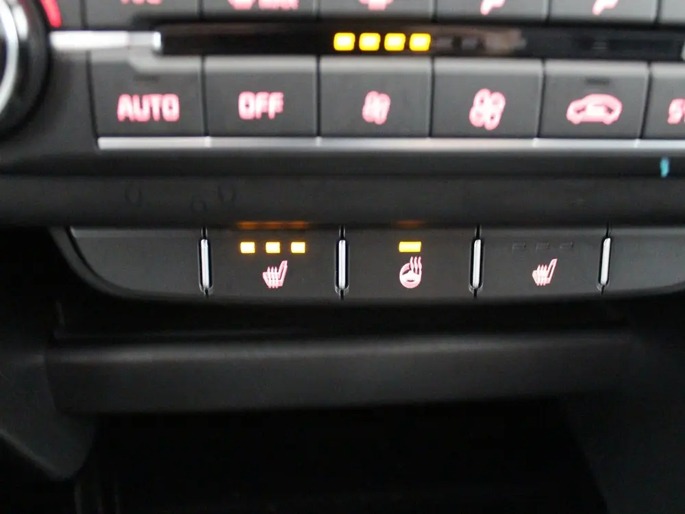 Kia Ceed 1.0 T-GDi DynamicPlusLine (bj 2019) uit 2019, foto 14