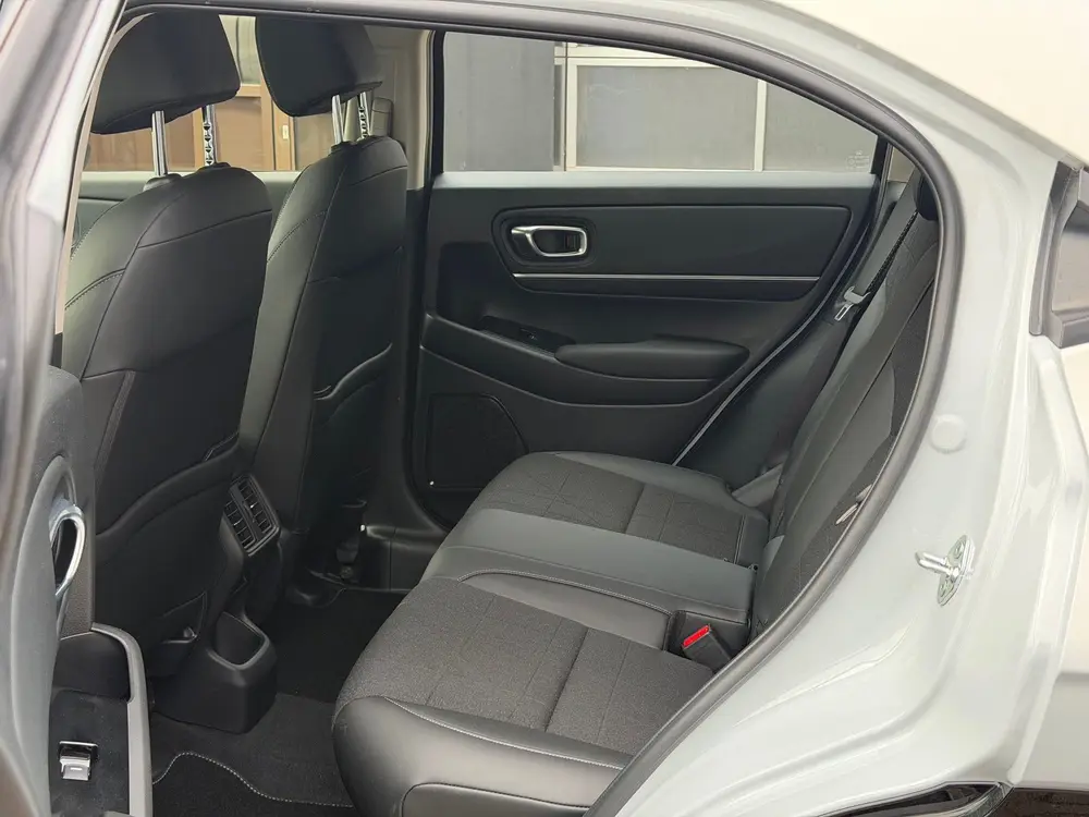 Honda Hr-V 1.5 e:HEV Elegance | Parelmoer | Full-Led | Apple uit 2025, foto 15