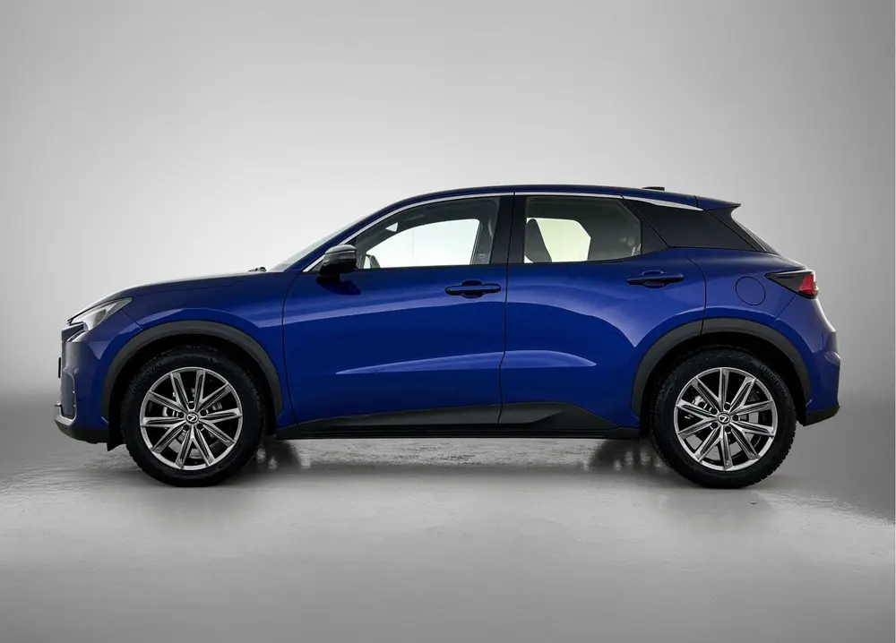 Lexus LBX Relax 2WD uit 2024, foto 3