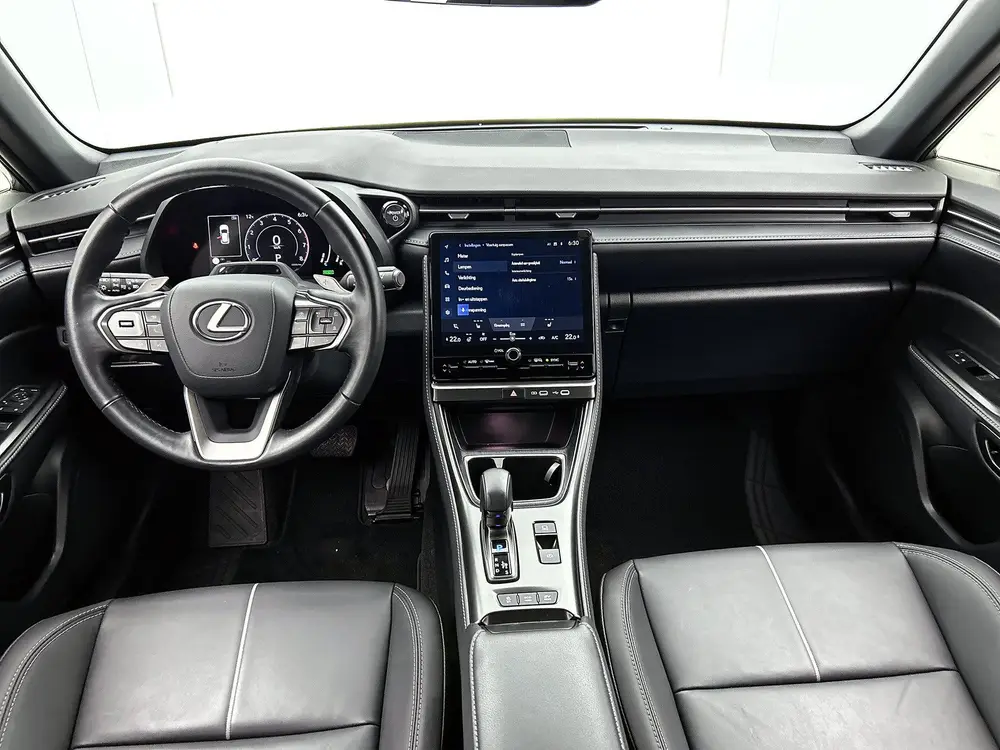 Lexus LBX Relax 2WD uit 2024, foto 4