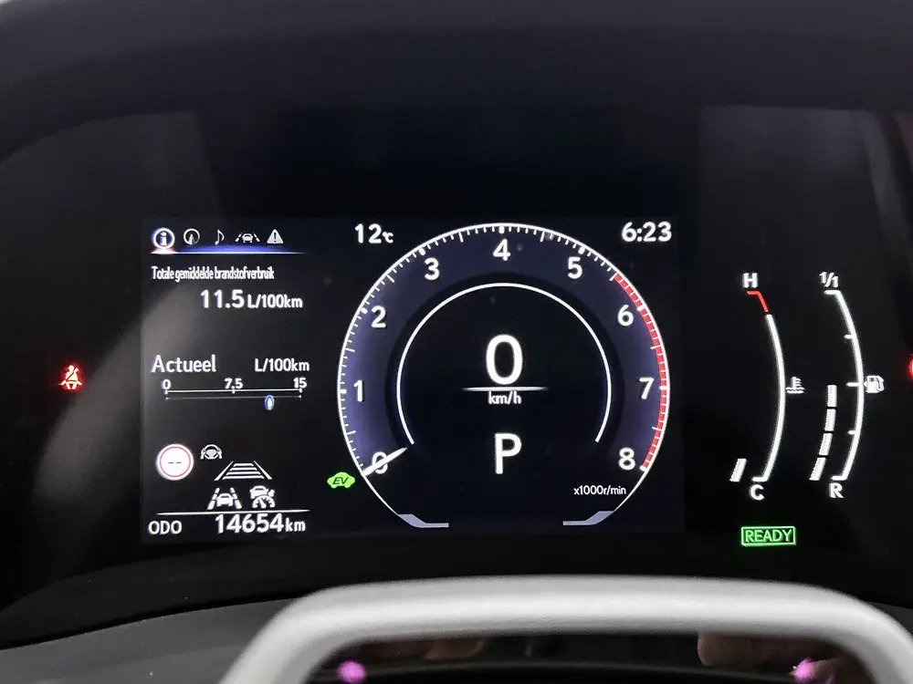 Lexus LBX Relax 2WD uit 2024, foto 5