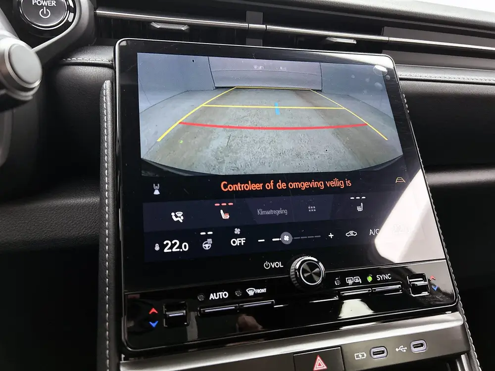 Lexus LBX Relax 2WD uit 2024, foto 8