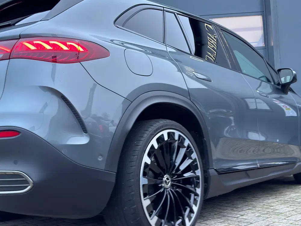 Mercedes-Benz EQE SUV 350+ AMG Line 91 kWh uit 2023, foto 10