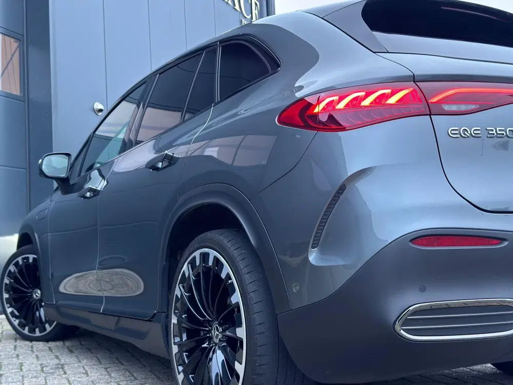 Mercedes-Benz EQE SUV 350+ AMG Line 91 kWh uit 2023, foto 12