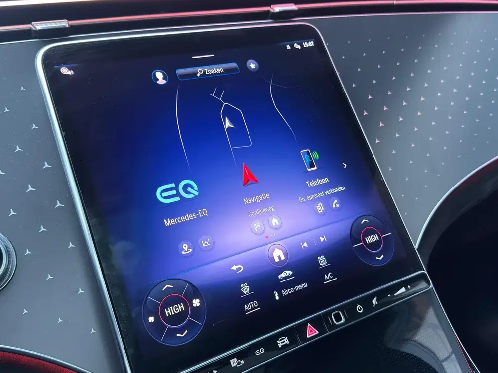 Mercedes-Benz EQE SUV 350+ AMG Line 91 kWh uit 2023, foto 18