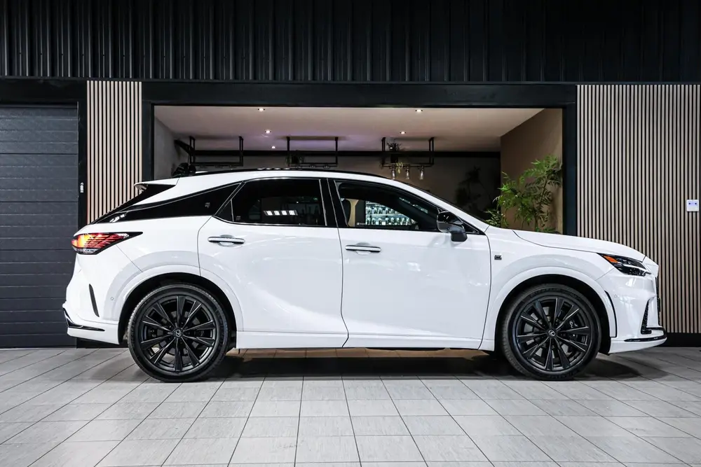 Lexus RX 500h F Sport Line uit 2023, foto 15