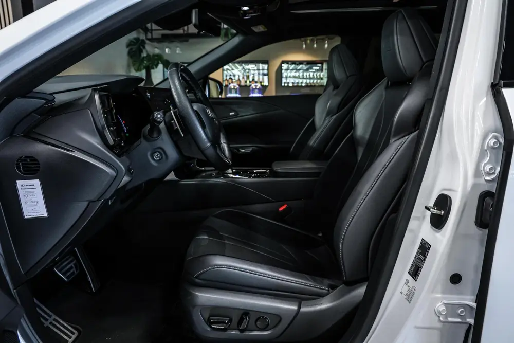 Lexus RX 500h F Sport Line uit 2023, foto 9