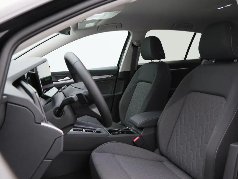 Volkswagen Golf Life Edition 1.5 eHybrid 204 PK | Trekhaak | uit 2026, foto 17
