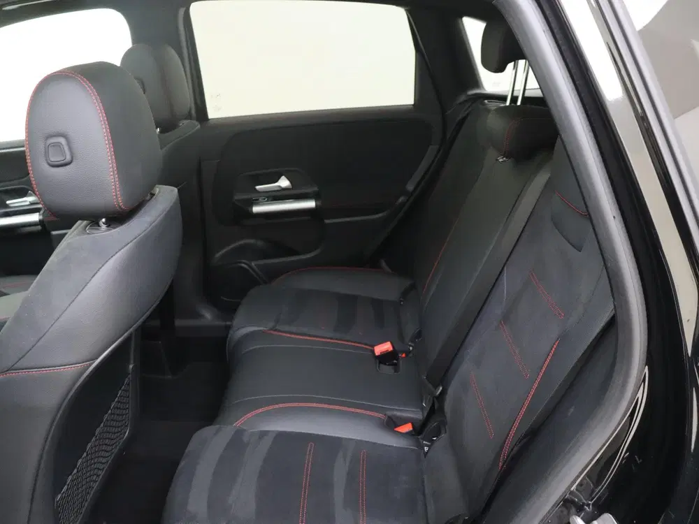 Mercedes-Benz B-Klasse 250 e Business Solution AMG Panoramad uit 2025, foto 12
