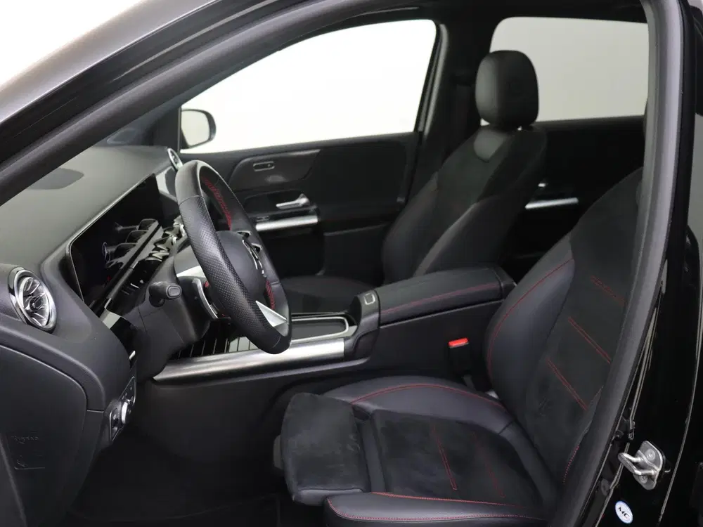 Mercedes-Benz B-Klasse 250 e Business Solution AMG Panoramad uit 2025, foto 14