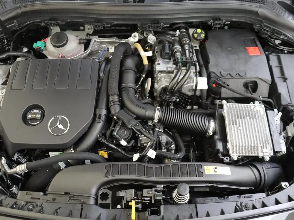 Mercedes-Benz B-Klasse 250 e Business Solution AMG Panoramad uit 2025, foto 5