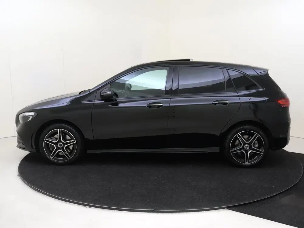 Mercedes-Benz B-Klasse 250 e Business Solution AMG Panoramad uit 2025, foto 8