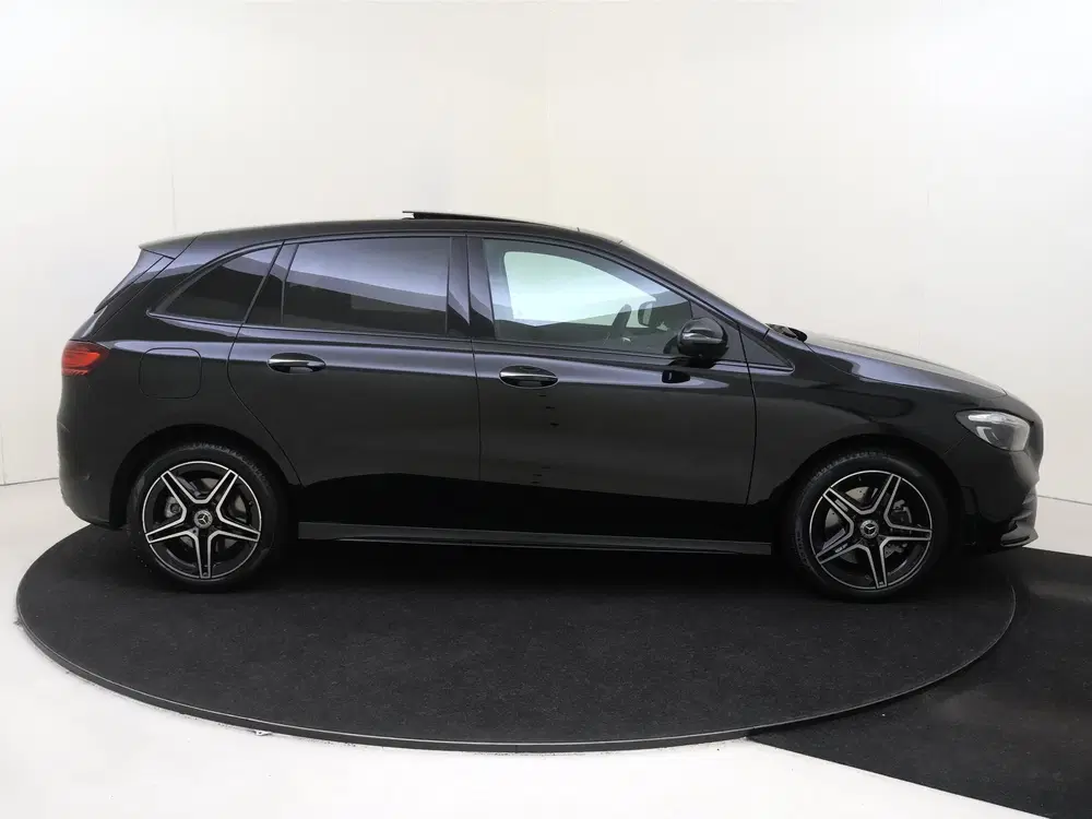 Mercedes-Benz B-Klasse 250 e Business Solution AMG Panoramad uit 2025, foto 9