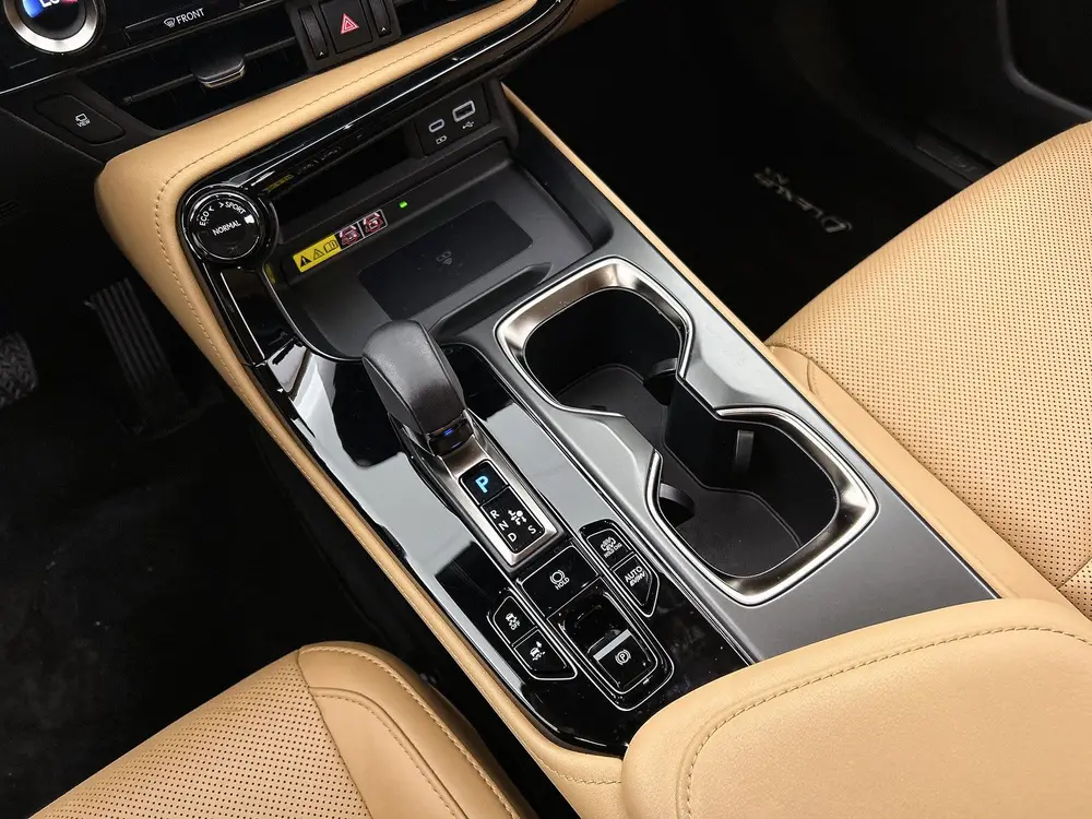 Lexus NX 450h+ AWD Luxury Line uit 2024, foto 10