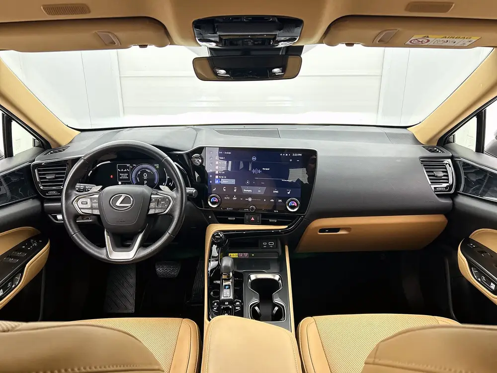 Lexus NX 450h+ AWD Luxury Line uit 2024, foto 4