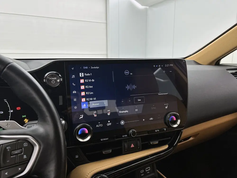Lexus NX 450h+ AWD Luxury Line uit 2024, foto 8