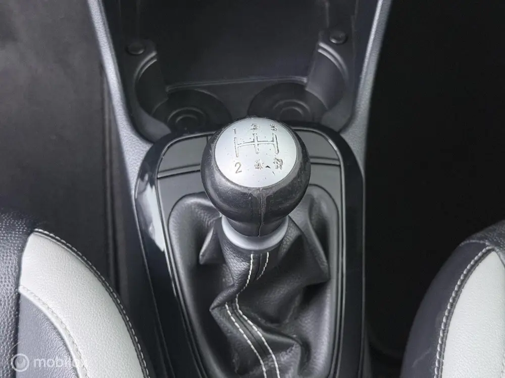 Kia Picanto 1.0 CVVT Design Edition uit 2019, foto 16