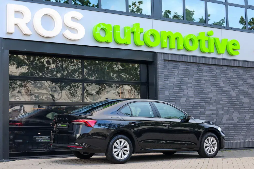 Skoda Octavia 1.5 TSI Business Edition uit 2026, foto 2
