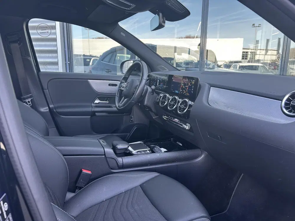 Mercedes-Benz GLA 180 Business Solution uit 2022, foto 14